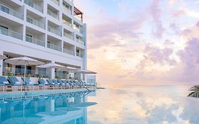 Sun Palace